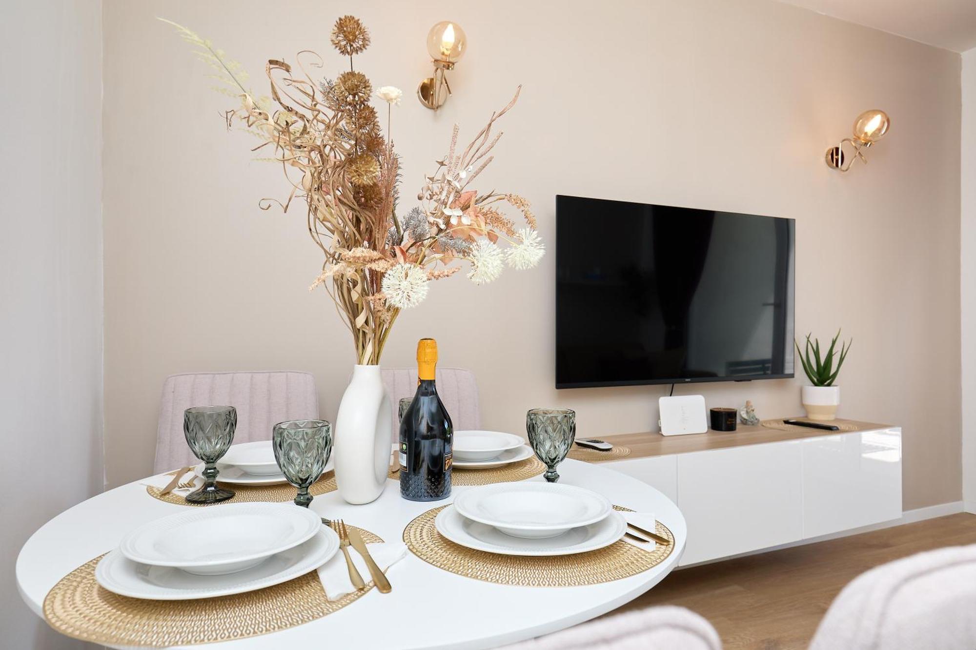Апартаменты Golden Rose - Walking Distance 1 Km From Old Town Дубровник Экстерьер фото