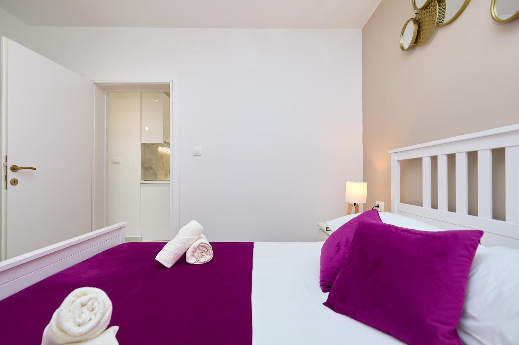 Апартаменты Golden Rose - Walking Distance 1 Km From Old Town Дубровник Экстерьер фото
