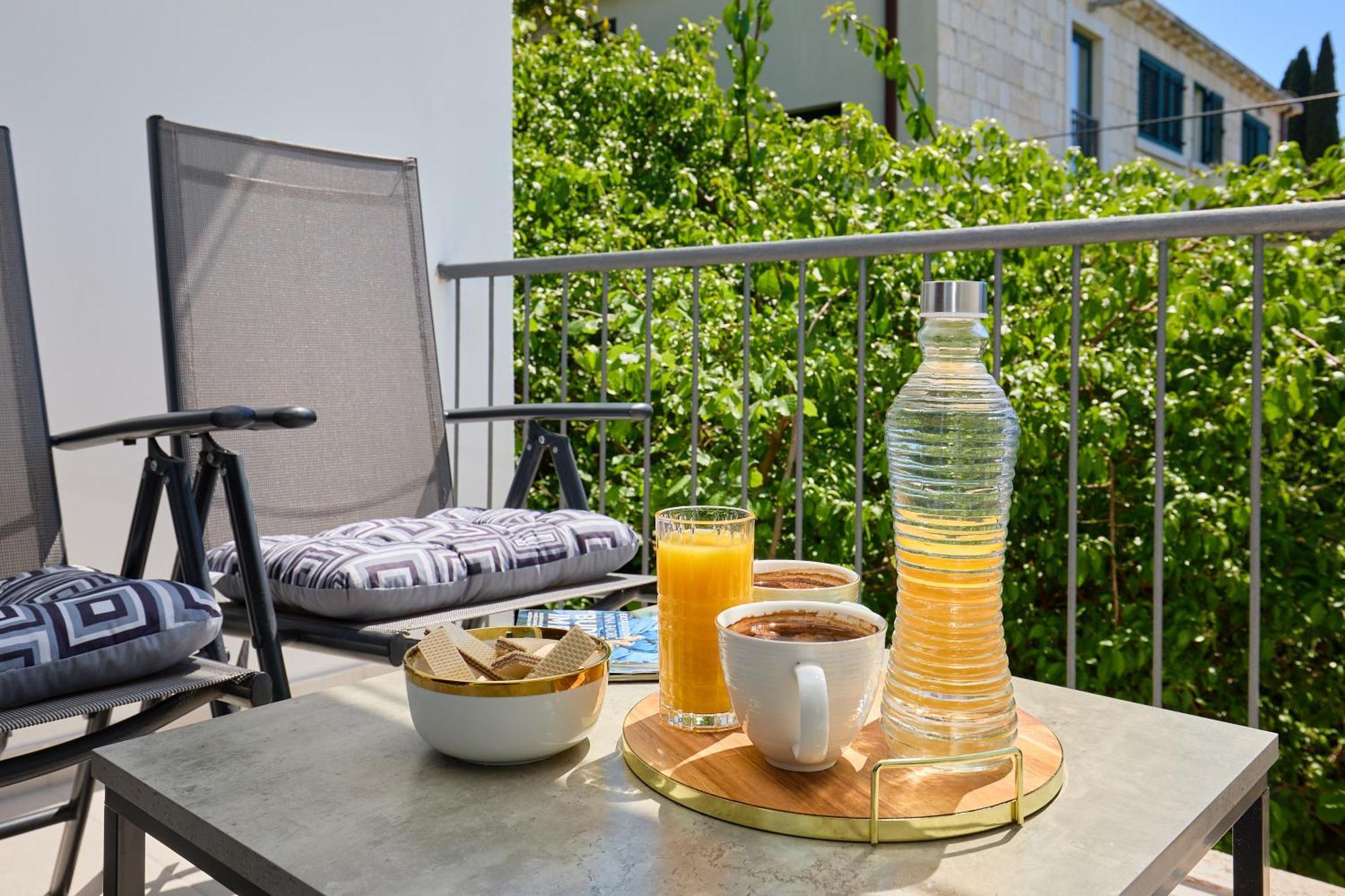 Апартаменты Golden Rose - Walking Distance 1 Km From Old Town Дубровник Экстерьер фото